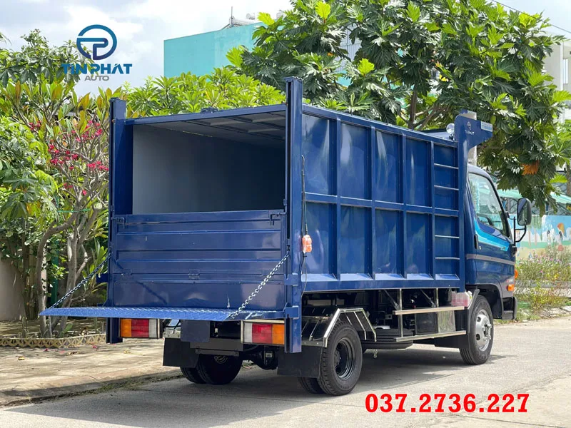 xe chở rác 8 khối hyundai có bửng nâng