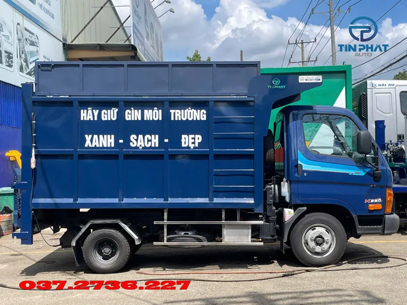 xe chở rác 8 khối hyundai có ben bửng nâng