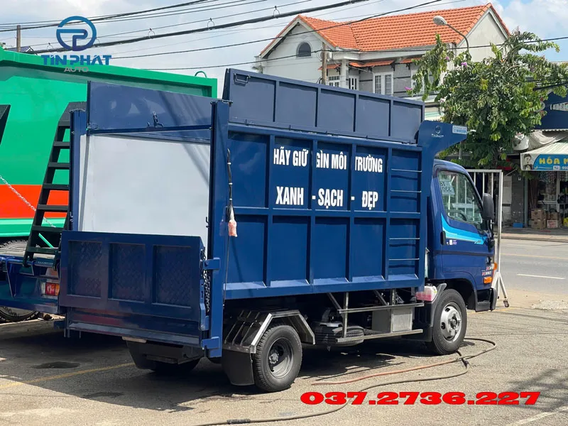 xe chở rác 8 khối hyundai n250 màu xanh