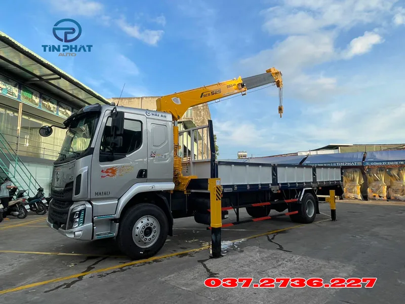 xe chenglong 2 chân cẩu 5 tấn soosan scs525 cẩu số 1 hàn quốc