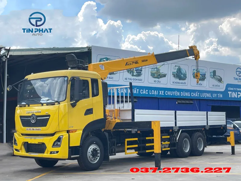 xe dongfeng 3 chân gắn cẩu 8 tấn soosan scs746 cẩu 8 tấn số 1 Hàn Quốc