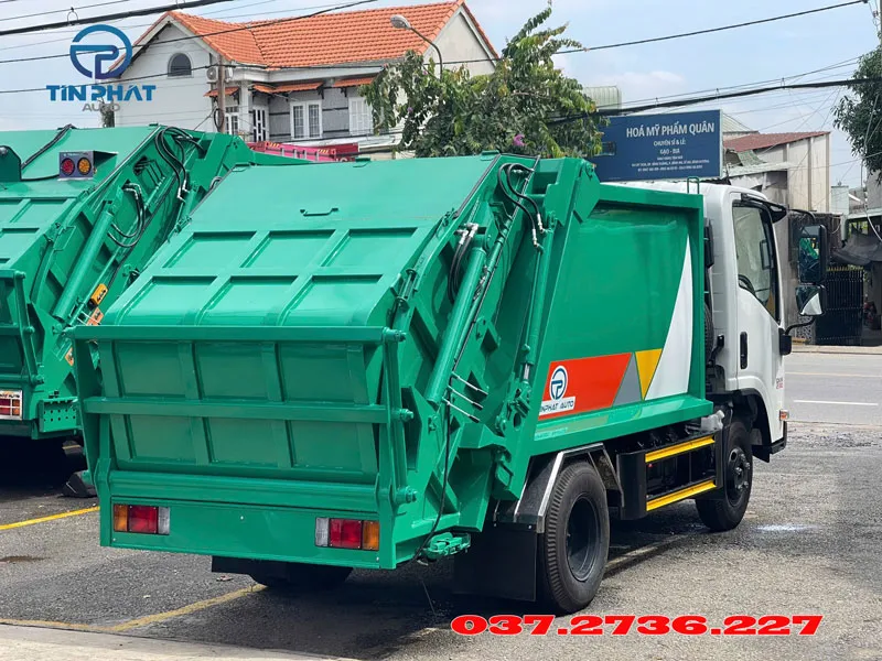 xe ép rác 3 khối isuzu qkr230 e5 máng xúc