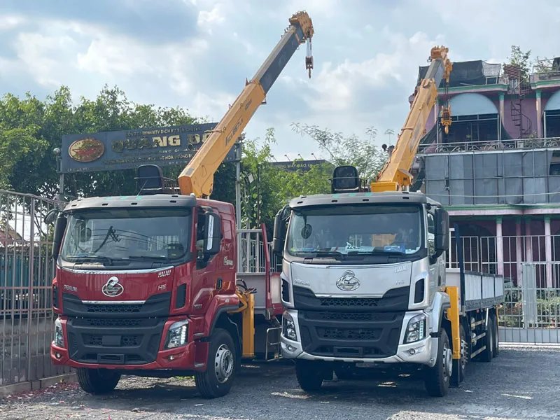 giới thiệu công ty ô tô tín phát chuyên các dòng xe cẩu soosan