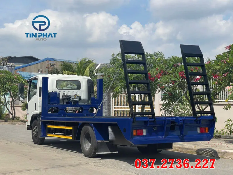 xe nâng đầu chở máy công trình 5 tấn isuzu mới 2025