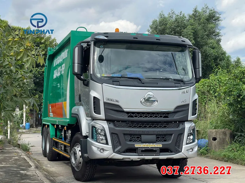 ngoại thất xe ép rác chenglong h5 nâng kẹp mới nhất