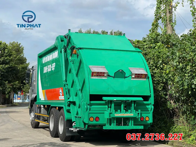 lợi ích của xe ép rác 22 khối chenglong h5 nâng kẹp