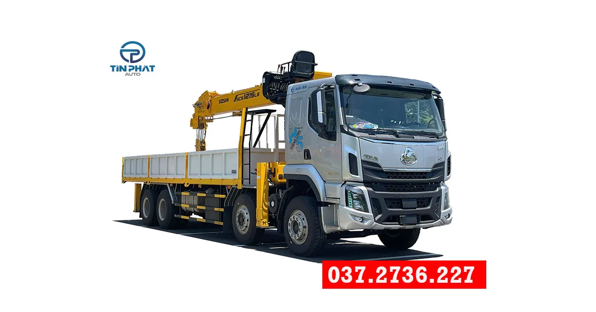 xe chenglong 4 chân gắn cẩu soosan 12 tấn