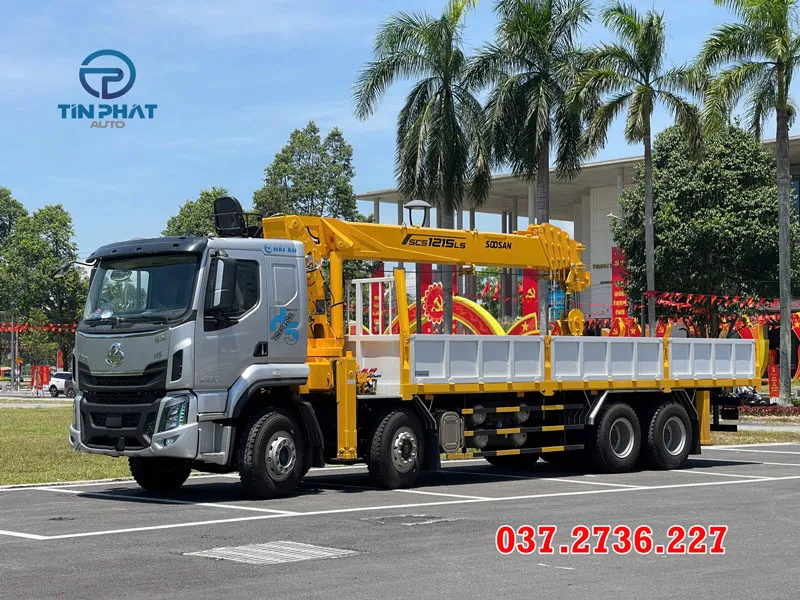 lợi ích mua xe chenglong 4 chân gắn cẩu soosan 12 tấn 5 khúc