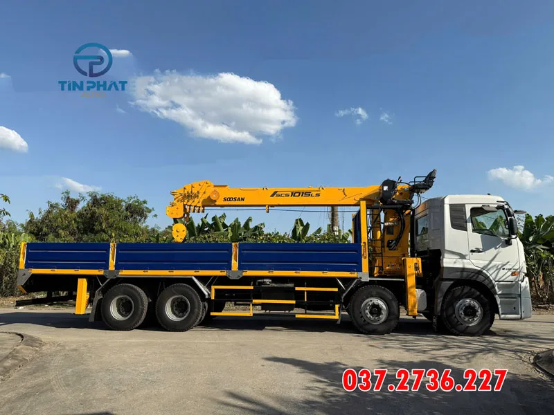vận hành xe UD 4 chân gắn cẩu Soosan 12 tấn 5 khúc có sẳn giao nhanh 